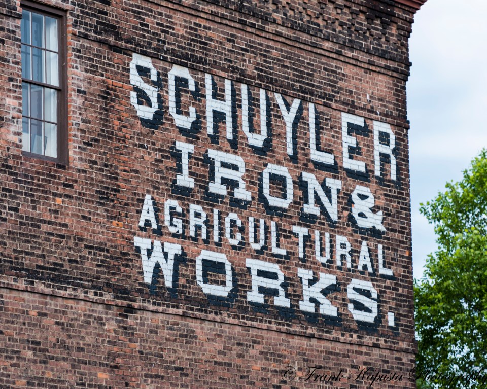 D750: 70-200mm (180MM) - 1/60 sec @ f/2.8 / ISO 100