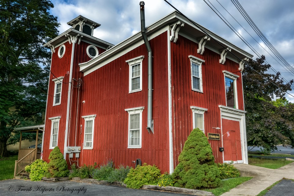 D7100: Nikon 10-24mm @ 20mm - 1/90th sec @ f/11 - ISO 100