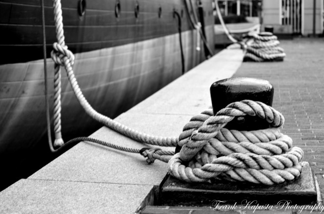 Nikon D5100 - 35mm (f/1.8G): 1/30 sec @ f/1.8 - ISO 100 